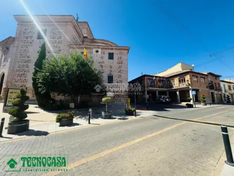 Casa adosada en Los Yébenes