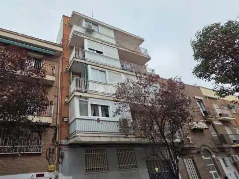 Piso en Valdeacederas