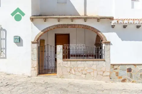 Casa adosada en Macharaviaya