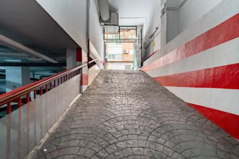 Garaje en Camino de Ronda