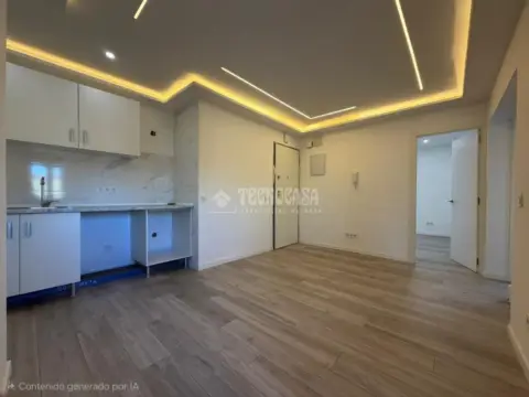 Piso en Palomeras Sureste