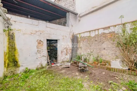 Casa adosada en calle de San Pedro