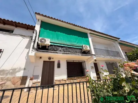 Casa adosada en Lanzahíta