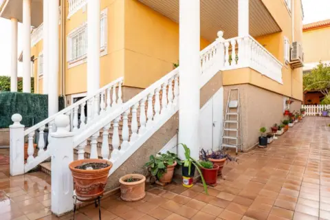 Casa pareada en Los Villares-Grupo Pinar