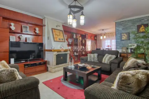 Casa adosada en calle Cam. de Zaratán