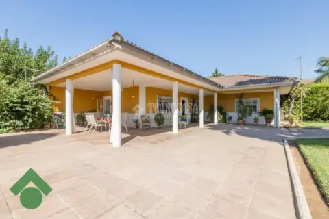 Casa unifamiliar en Periurbano Este-Santa Cruz