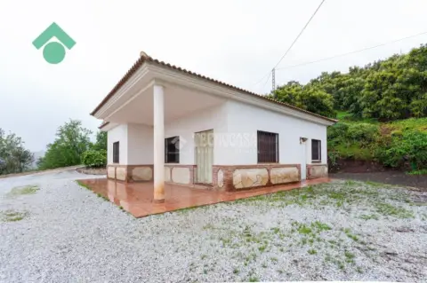 Casa rústica en Benamargosa