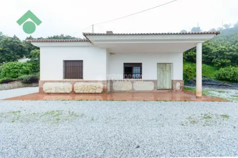 Casa rústica en Benamargosa