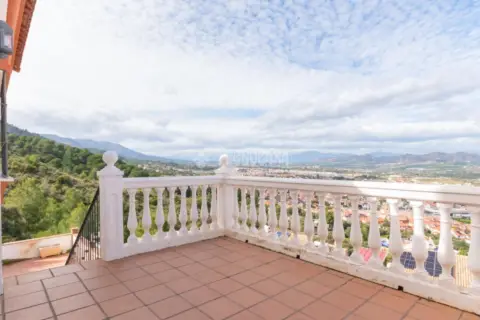 Casa pareada en Manantiales-Cortijos del Sol-Fuensanguínea