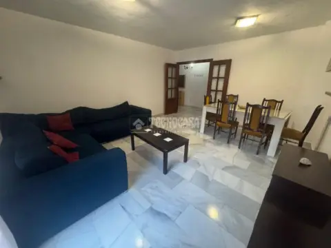 Piso en Zona Avenida de Andalucía