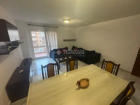 Piso en Zona Avenida de Andalucía