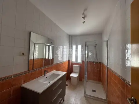 Piso en Nuevo Aranjuez-Ciudad de las Artes-El Mirador