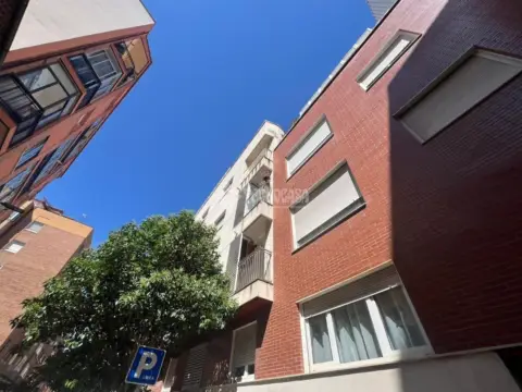 Piso en Circular-Vadillos