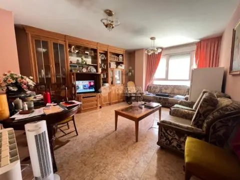 Piso en Circular-Vadillos