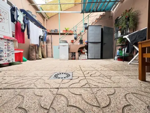 Casa adosada en Zona Sureste