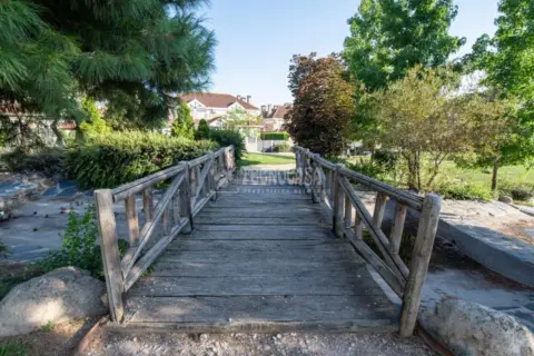 Casa pareada en Zona Bulevar