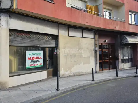 Local comercial en Numancia-San Fernando