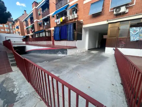 Garaje en Los Rosales