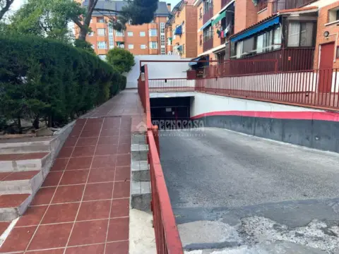 Garaje en Los Rosales