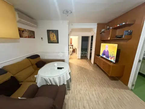Piso en Los Milagros-La Corchera