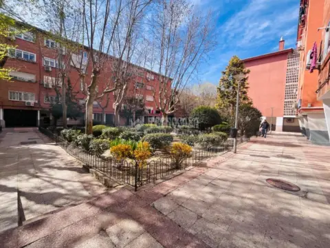 Piso en calle del Maestro Guerrero