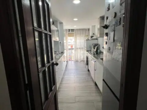 Piso en Avenida Juan Carlos I