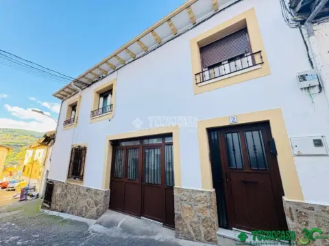 Casa adosada en Arenas de San Pedro