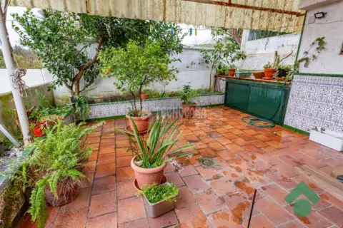 Casa unifamiliar en calle de Azucena