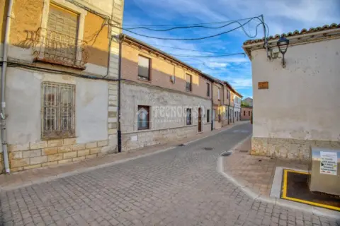 Casa adosada en Grijota