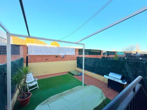 Casa adosada en Zona Bulevar