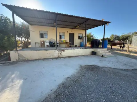 Casa rústica en El Cuervo de Sevilla