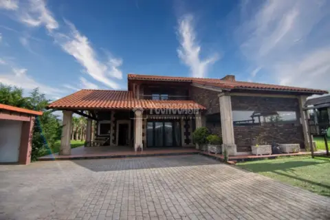 Casa unifamiliar en Requejada