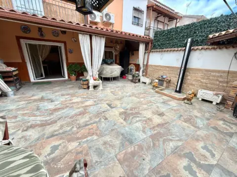 Casa adosada en Pantoja