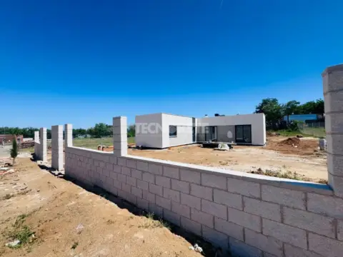 Casa unifamiliar en Layos