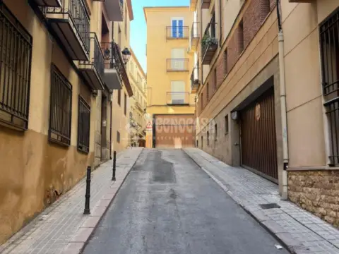 Piso en San Ildefonso-Barrio de la Catedral