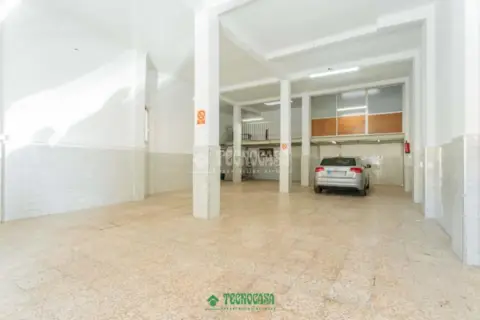 Nave industrial en calle del Cardenal Herrera Oria