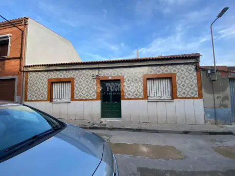 Casa pareada en Cañamares-Libertad