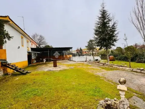 Casa unifamiliar en Albarreal de Tajo