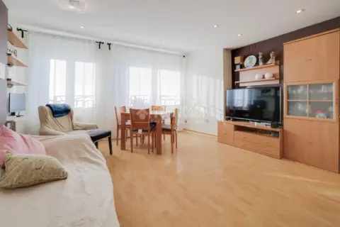 Piso en Les Arenes-Can Montllor-La Grípia