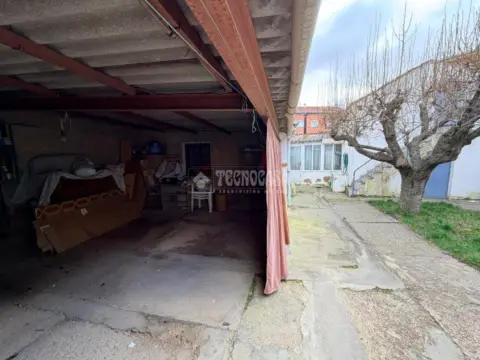 Casa unifamiliar en Cistérniga