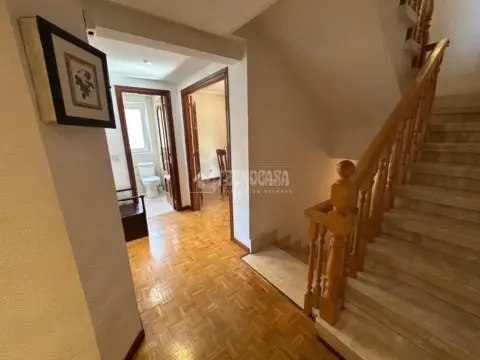 Casa pareada en calle Ribera