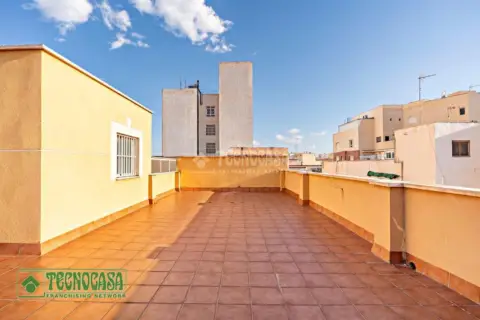 Piso en calle de Almería