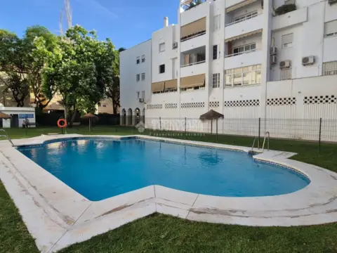 Piso en El Cónsul-El Romeral-La Colonia Santa Inés