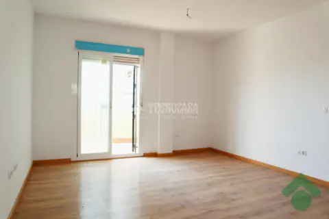 Piso en Colomera