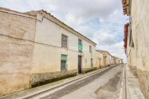 Casa unifamiliar en San Cebrián de Mazote