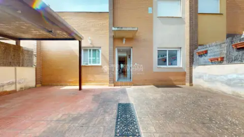 Casa adosada en Yebes