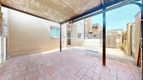 Casa adosada en Yebes