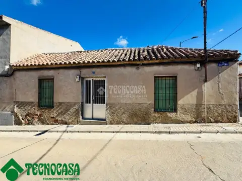 Casa adosada en Urda