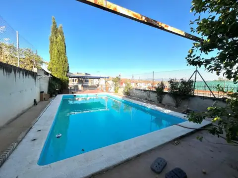 Casa adosada en Puente Tablas-Puente Nuevo-Cerro Molina