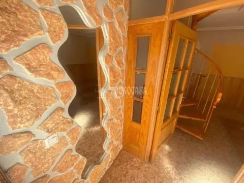 Casa unifamiliar en María Auxiliadora-Barriada de Llera